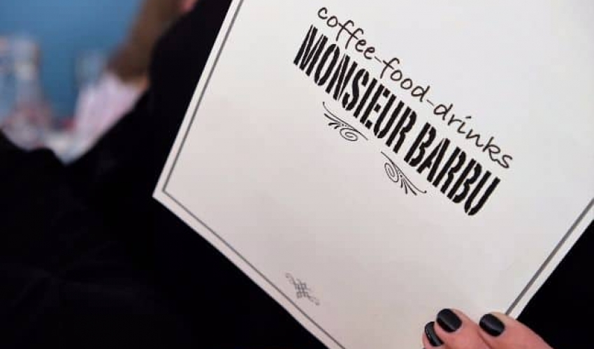 Κυριακάτικο Brunch στο Monsieur Barbu και βόλτα στο ΕΜΣΤ Κυριακάτικο Brunch στο Monsieur Barbu και βόλτα στο ΕΜΣΤ