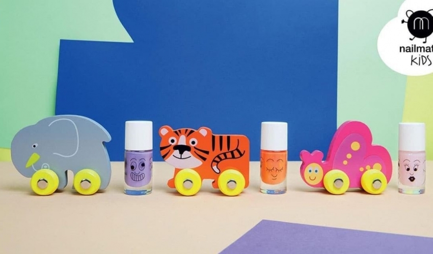 Παιδικά βερνίκια νυχιών – Βάφτε, παίξτε και γελάστε! Παιδικά βερνίκια νυχιών – Βάφτε, παίξτε και γελάστε!