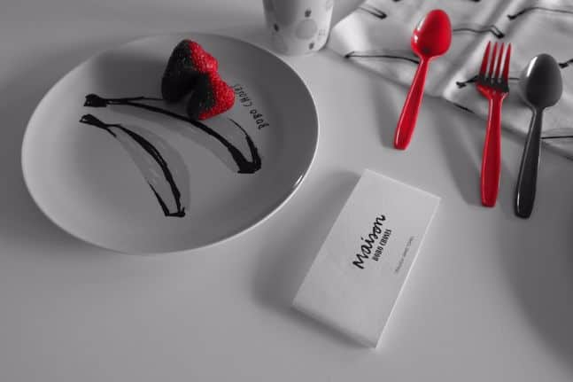 Περί φράουλας μονόλογοι.