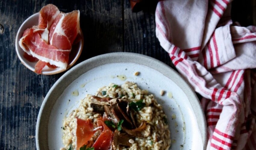 Ριζότο με αποξηραμένα μανιτάρια και προσούτο – Καθημερινή πολυτέλεια